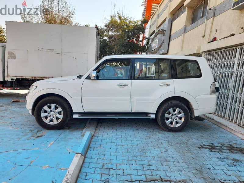 Used Cars for sale Monthly installments - Pajero 2020 12