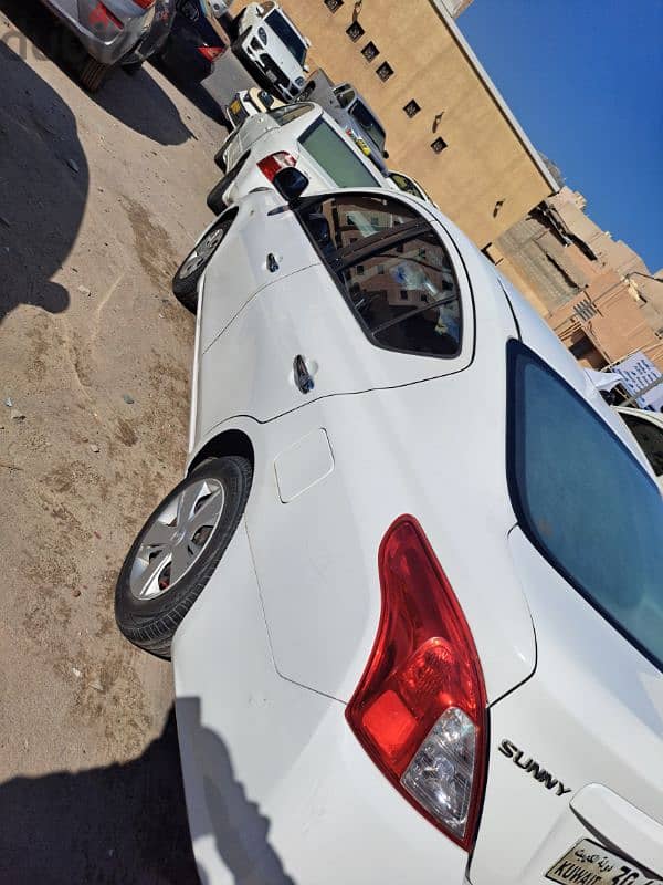 Nissan Sunny 2015 2