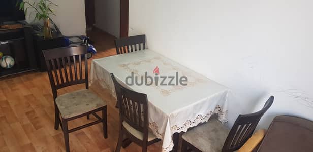 Dining table with 4 chair