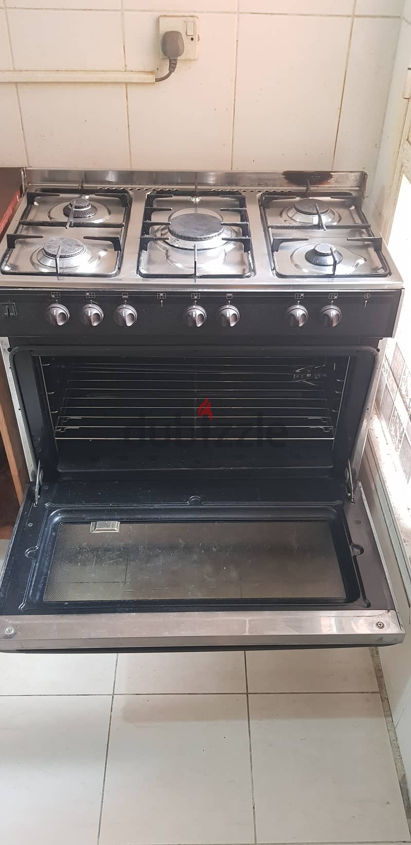 5 burner with oven 2