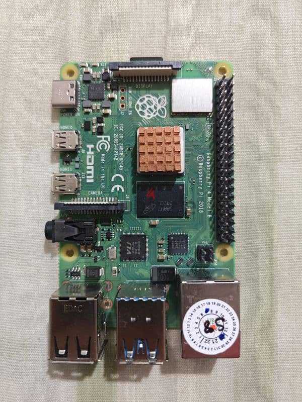 Raspberry Pi 4B with 8GB RAM 64GB SD 0