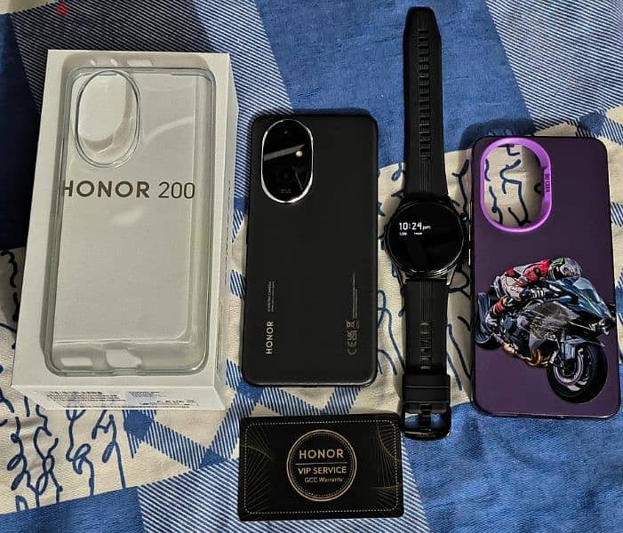 Honor 200 Black 12/512 and Honor watch GS3 black 1