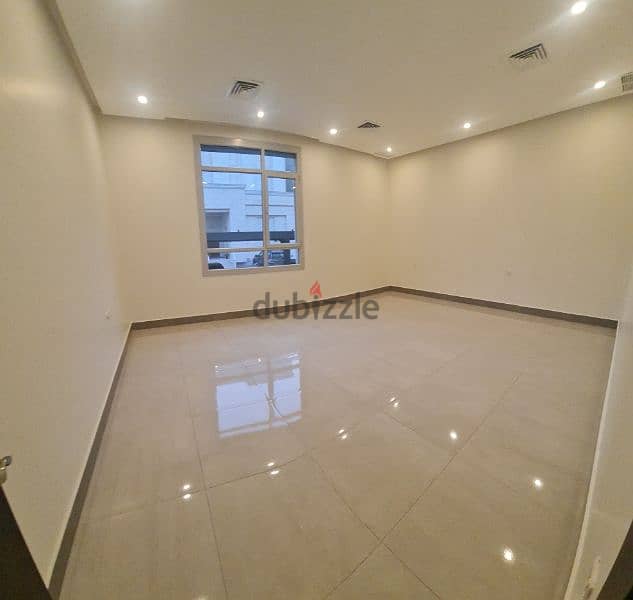 very nice super clean ground floor in Abu Fatera 4