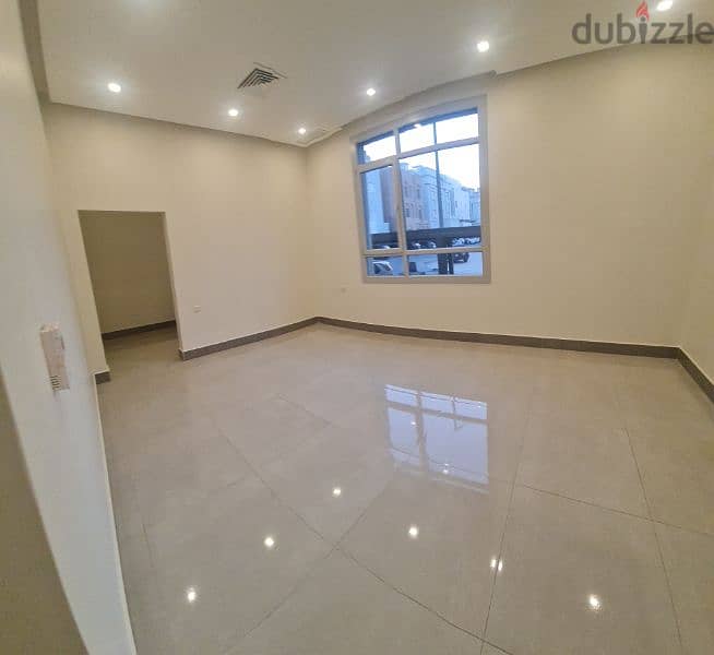 very nice super clean ground floor in Abu Fatera 5