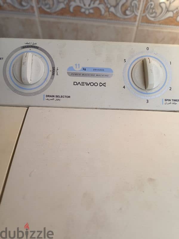 Daewoo washing machine 11 kg works well washing and drying 1