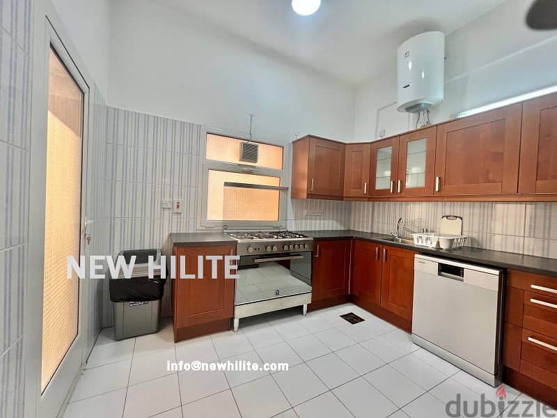 Three bedroom furnished apartment in Mangaf 9