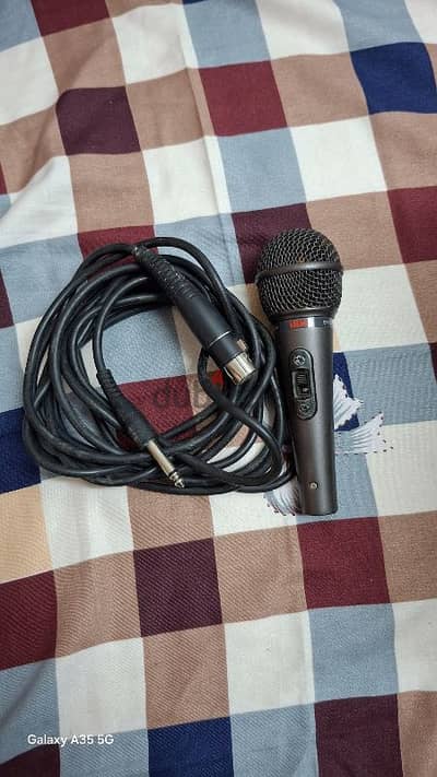 leem low microphone . made in korea