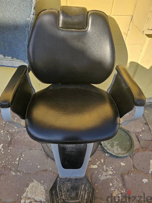 saloon chair 2