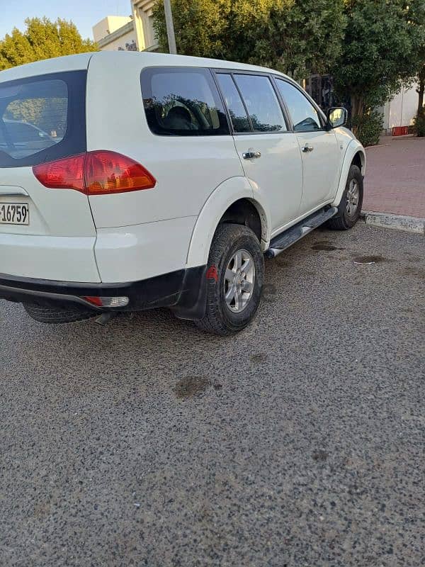 Mitsubishi Pajero Sport 2012 2