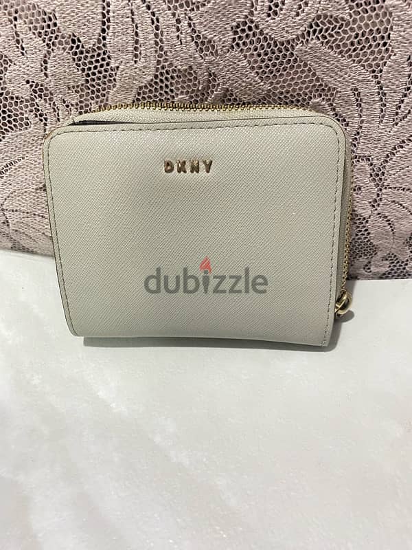 DKNY wallet as new 1