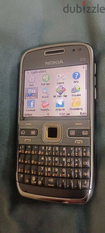 Nokia E72 very beautiful condition with original charger 15kd