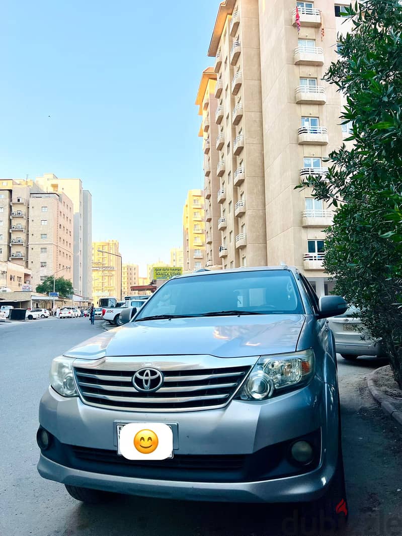 Toyota Fortuner 2015 4