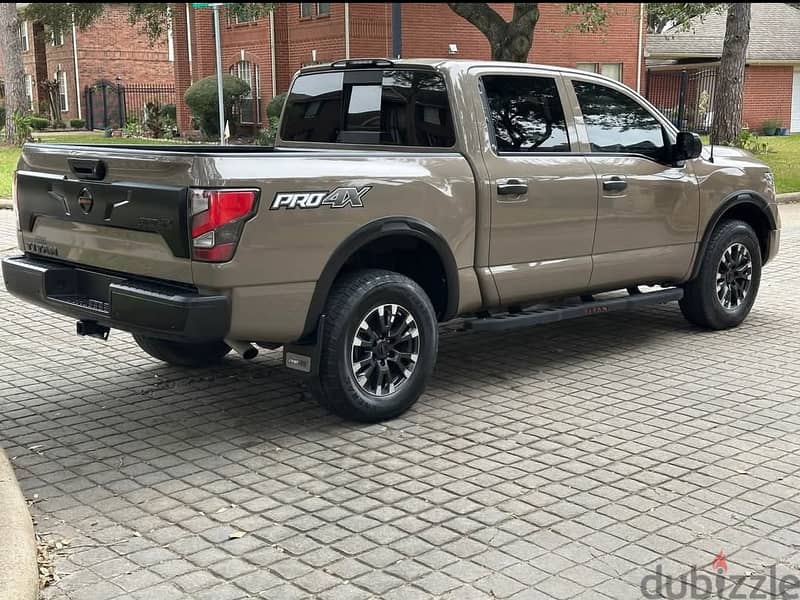 Nissan Titan 2021 Sport 3