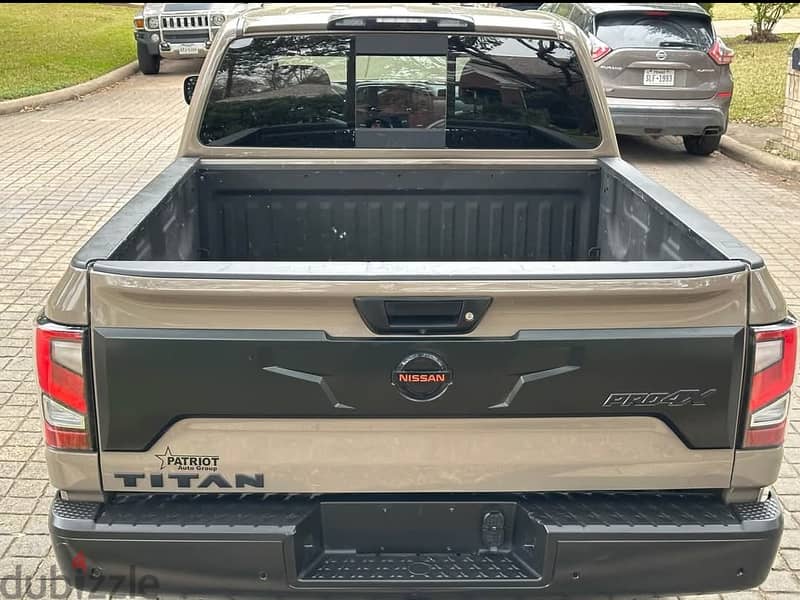 Nissan Titan 2021 Sport 8