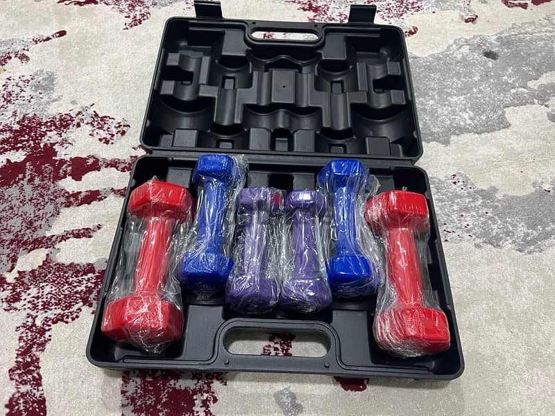 6 pair dumbbell new with box as in the photo 10 kg total 8