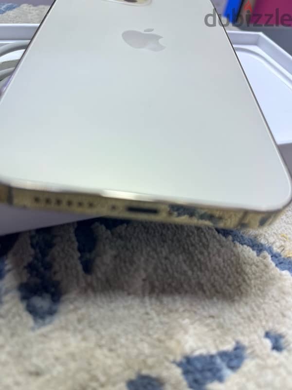 I phone 14 pro max 128gb gold 3