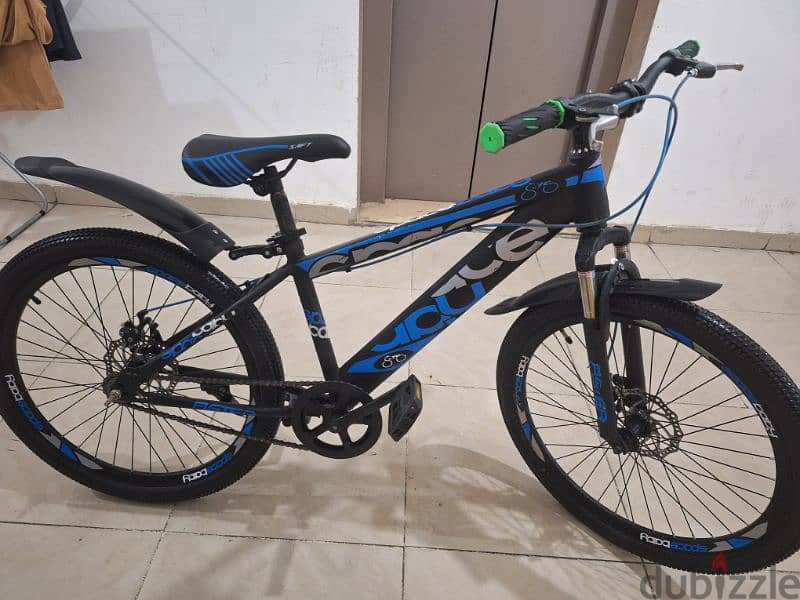 سيكل بحاله ممتازه Bike in very good condition, size 24 4