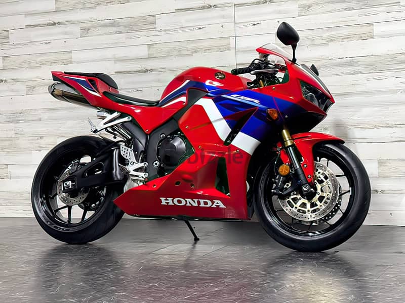 2023 Honda CBR 600RR  (+97466574363) 1