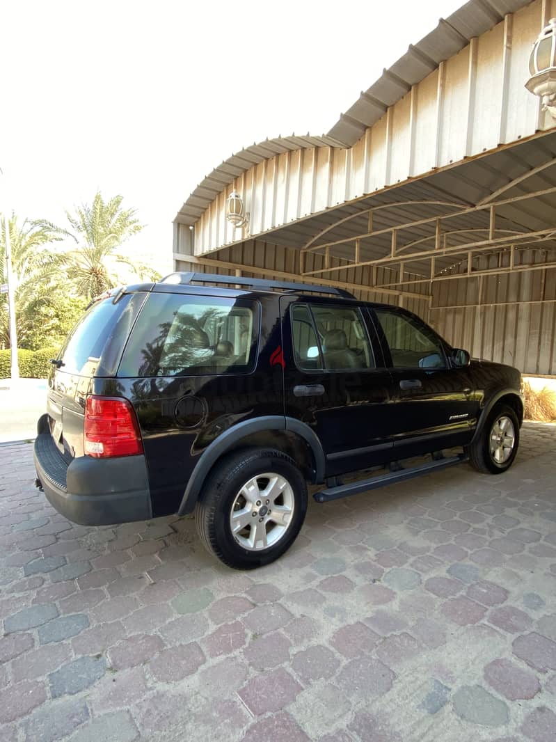 Ford Explorer 2005 1