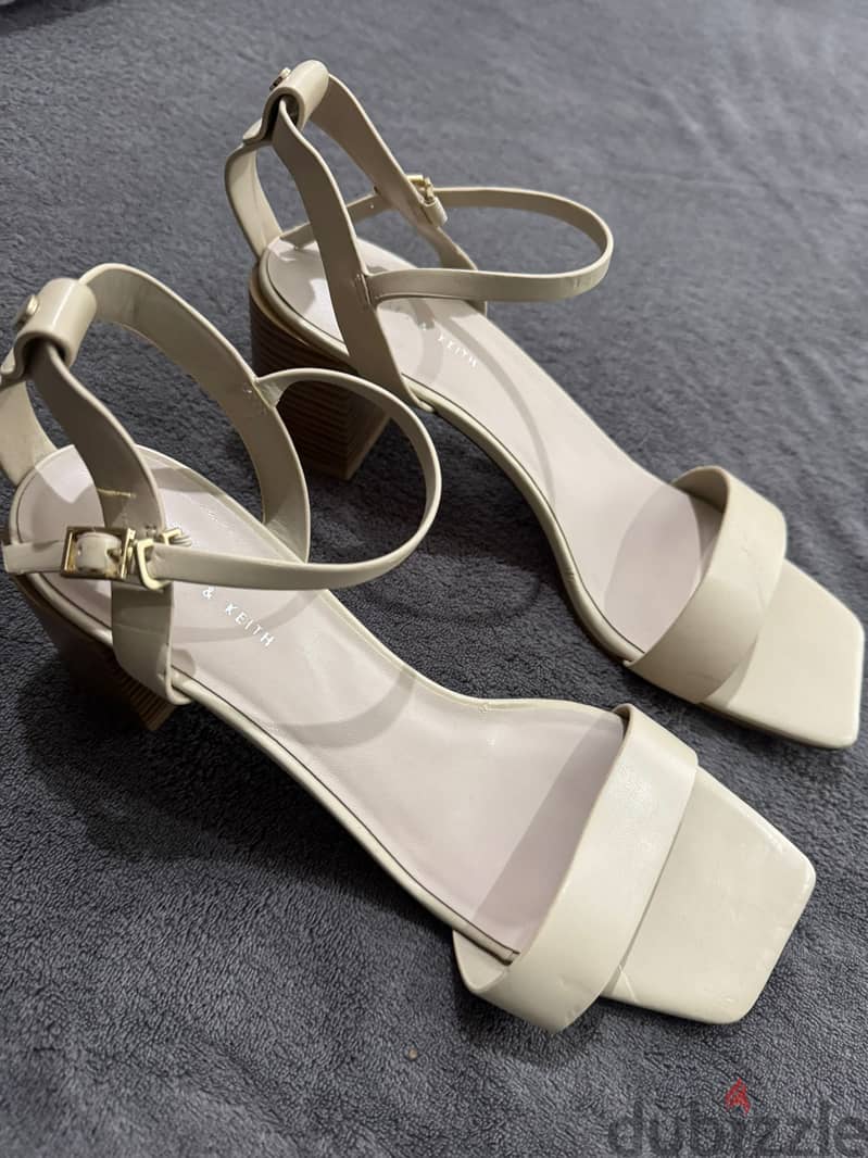 Charles & Kieth- Sandals Beige Wooden Type Heels 3