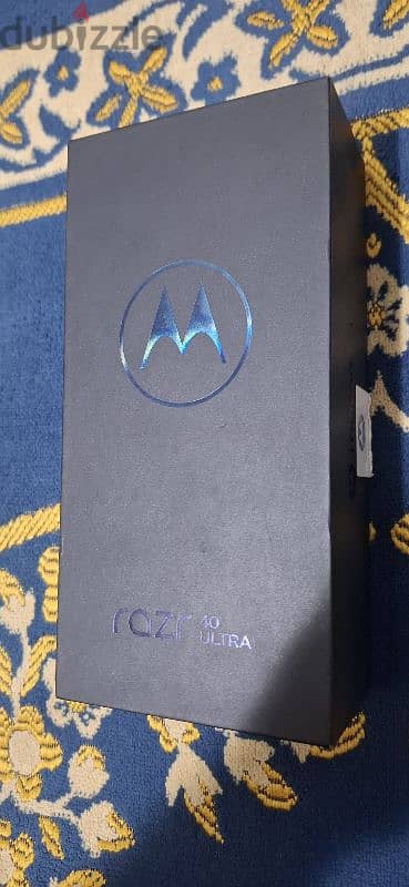 Motorola RAZR 40 ultra 13