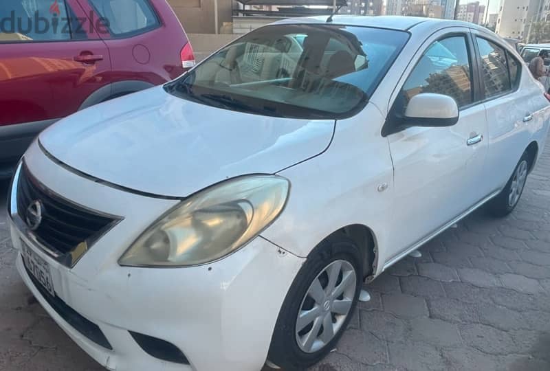 Nissan Sunny 2013 1