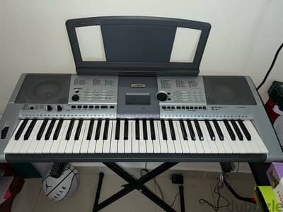 Yamaha Keyboard PSR I425