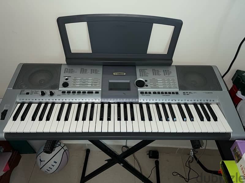 Yamaha Keyboard PSR I425 0