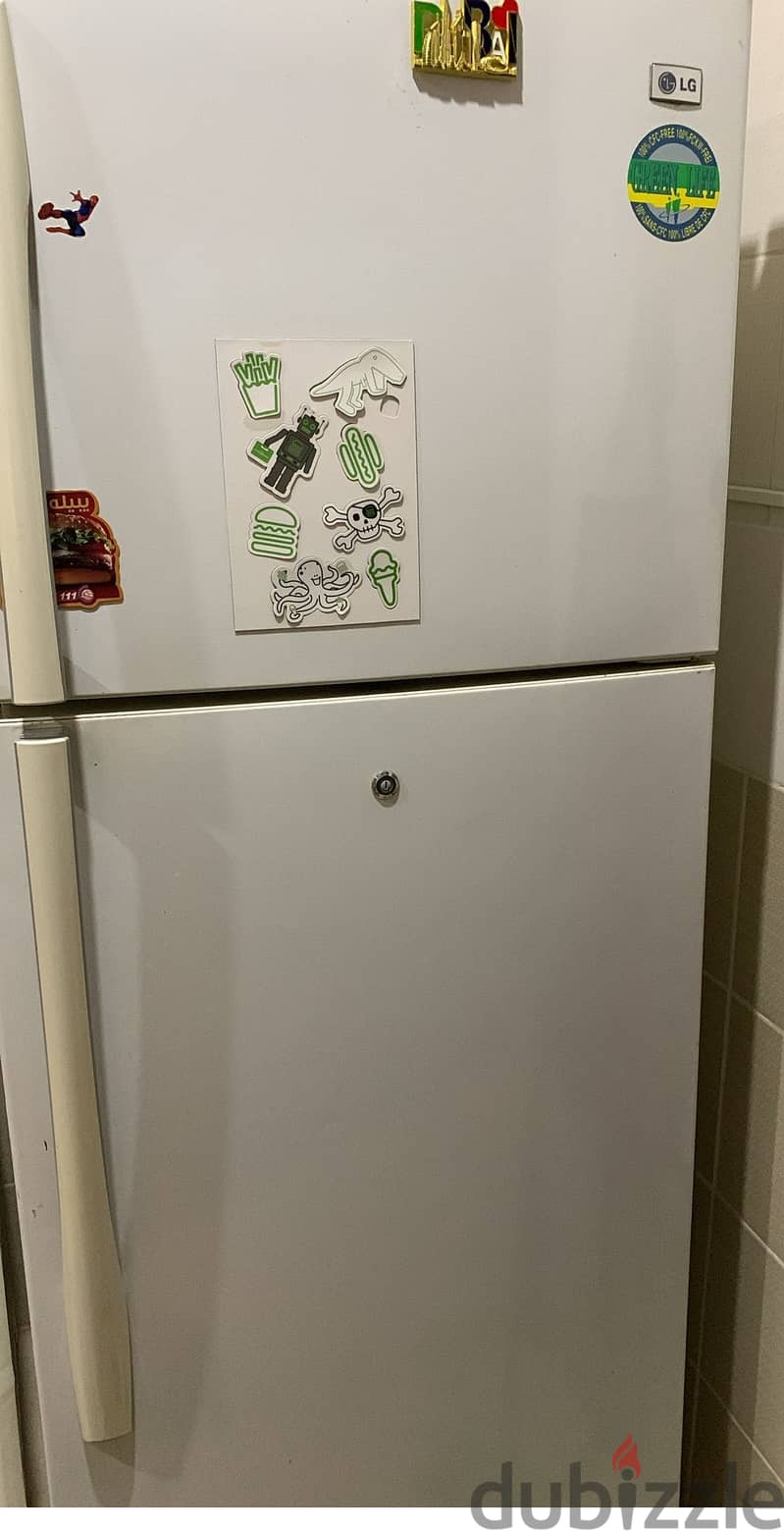 LG 392 Litre refrigerator in good working condition 1