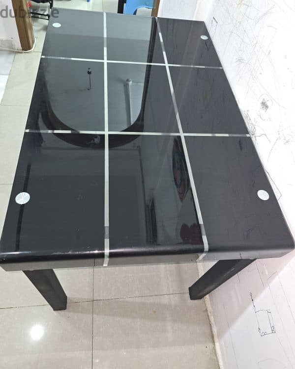 Dining table with glass top 1