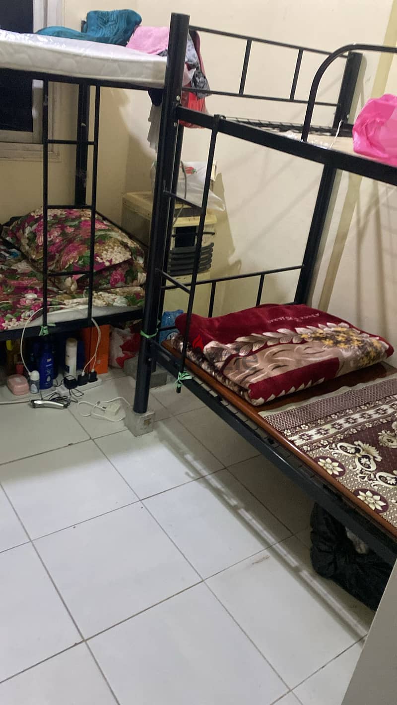 Bed space rent for Bachelor in Farwaniya block 3 , street 57 0