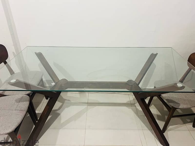 Abyat Dining table 2