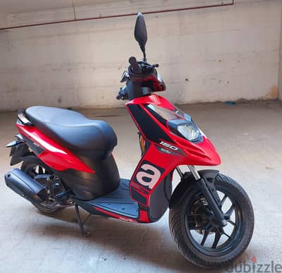 Aprilia sr 150 for sale