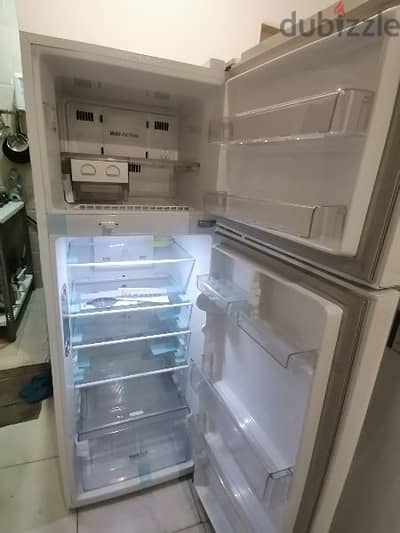 LG double door fridge very good condition for sale in mangaf block 4.