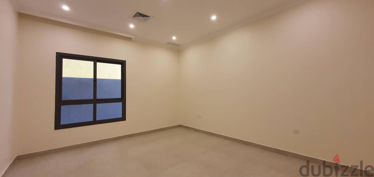 Modern 4 BR in Abu Fatira 7