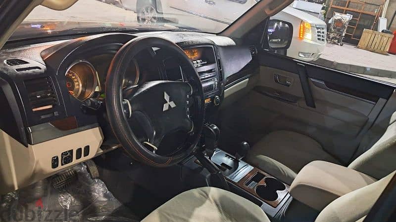 Mitsubishi Pajero 2011 6