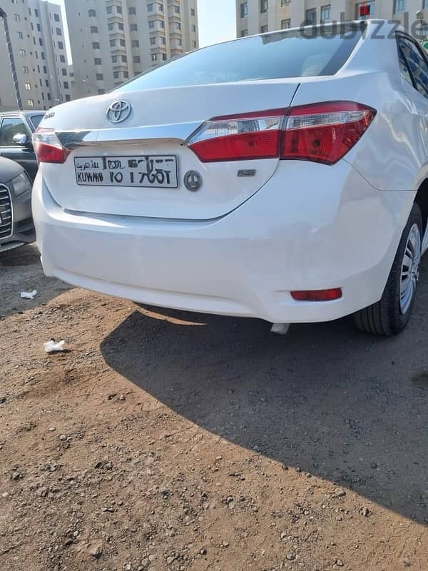 Toyota Corolla 2015. Excellent condition externally and internally 3