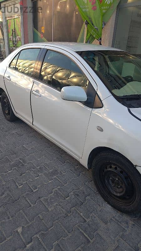 Toyota Yaris 2009 1