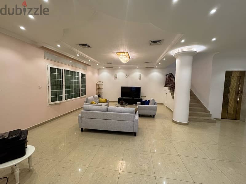 for rent very nice villa in mangaf with garden 1