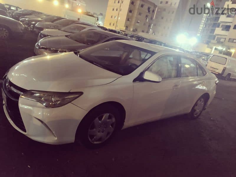 Toyota Camry 2016 3