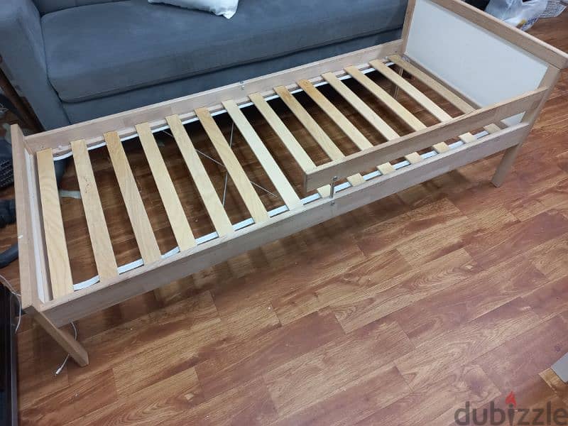 Ikea bed سرير إيكيا 2