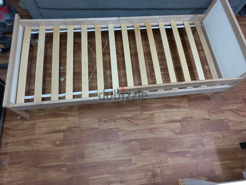 Ikea bed سرير إيكيا 3