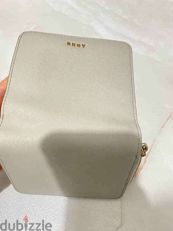 DKNY wallet as new 4