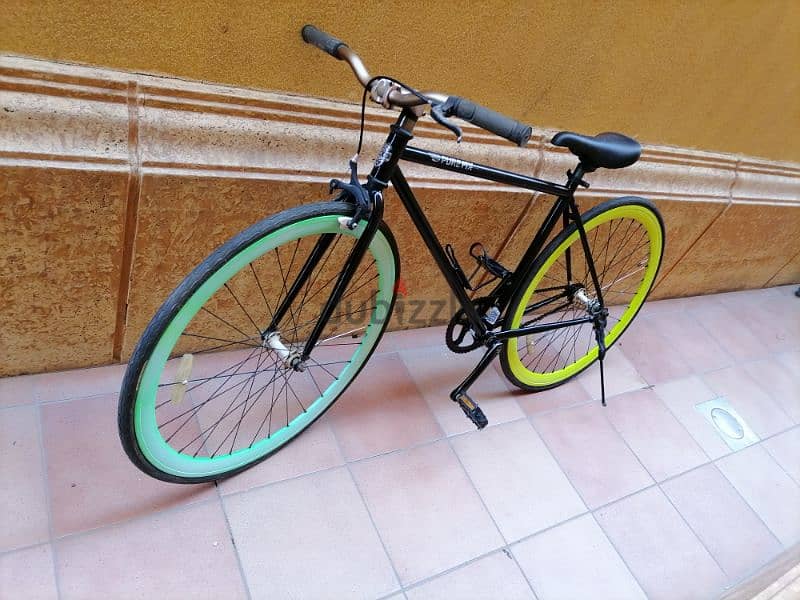 28 size bicycle for sell. 3