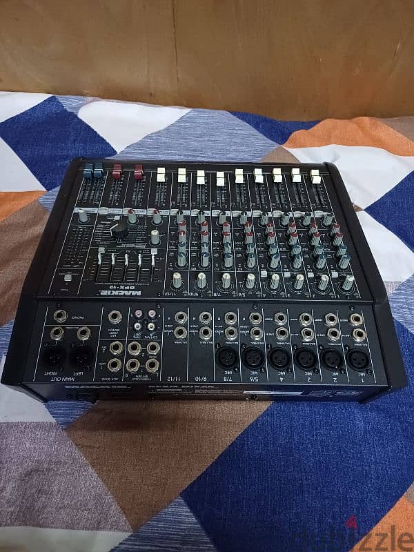 mackie dfx12 mixer 1