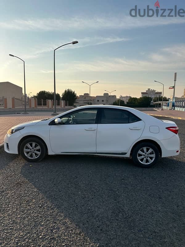 Toyota Corolla 2015 3