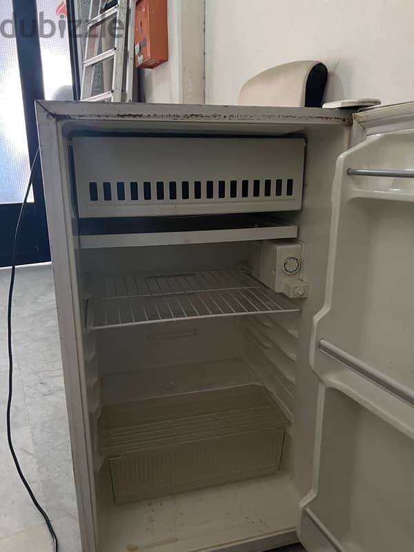 Fridge good condition 2