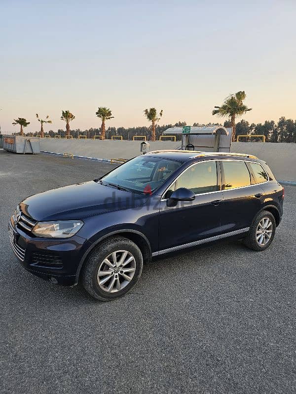 Volkswagen Touareg 2015 1