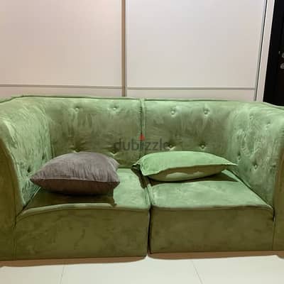 Sofa with 2 cushions168 cm Length 168 cm x 84cm depth x 70cm height