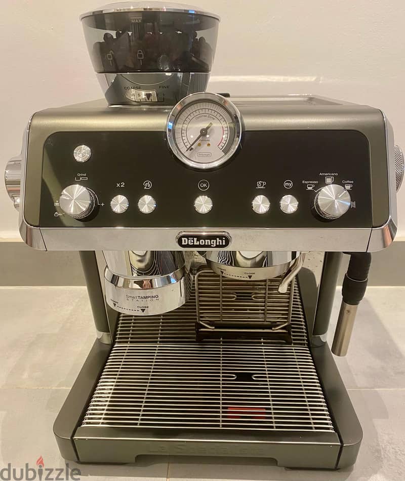 DELONGHI Coffee Machine 0